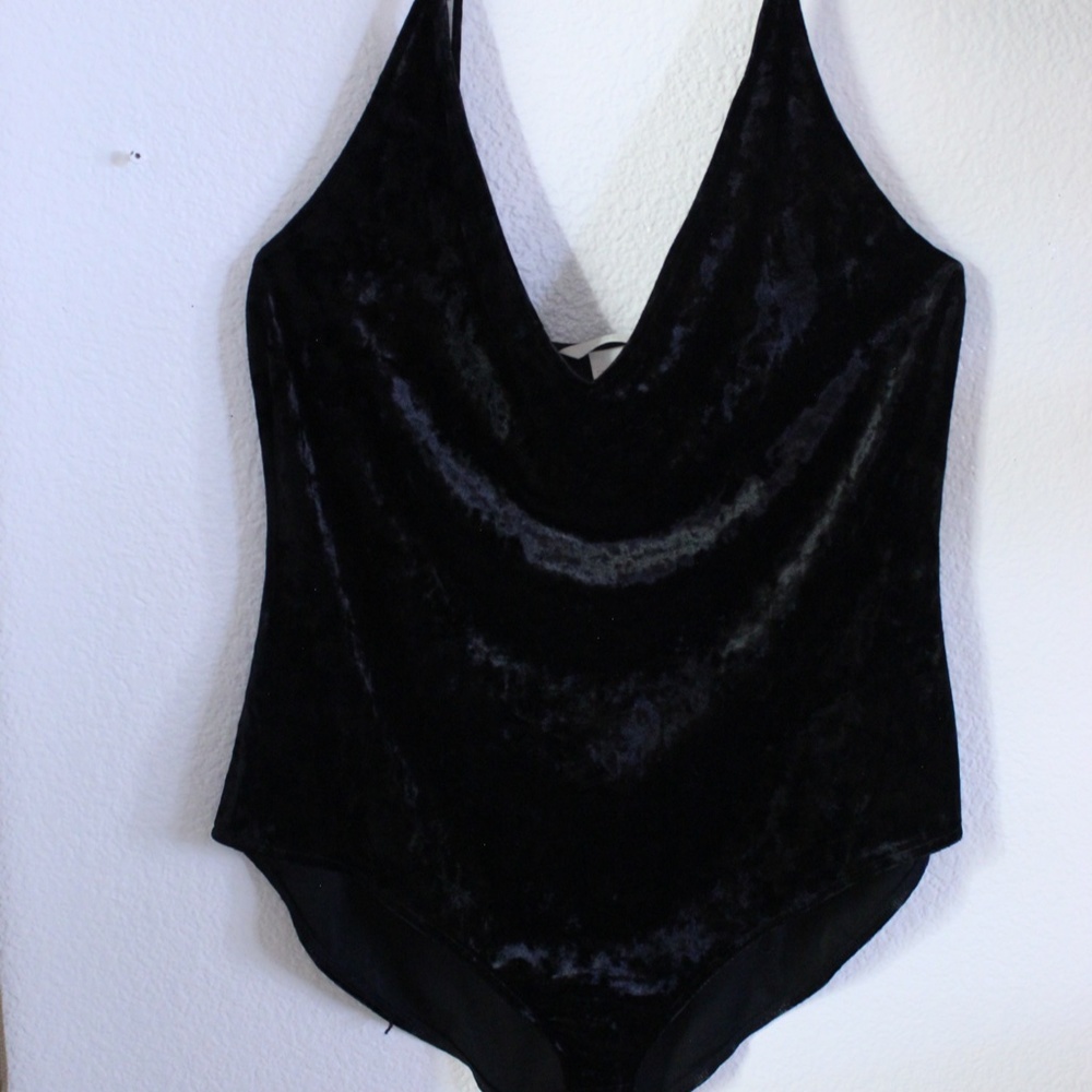 UNWORN Black Velvet Bodysuit